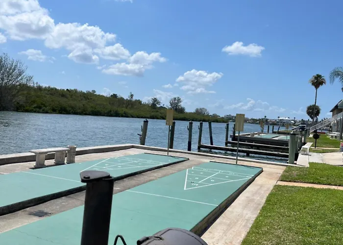 Belleview Gulf Apartment *